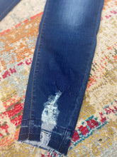 Load image into Gallery viewer, Taylor Kancan Jeans
